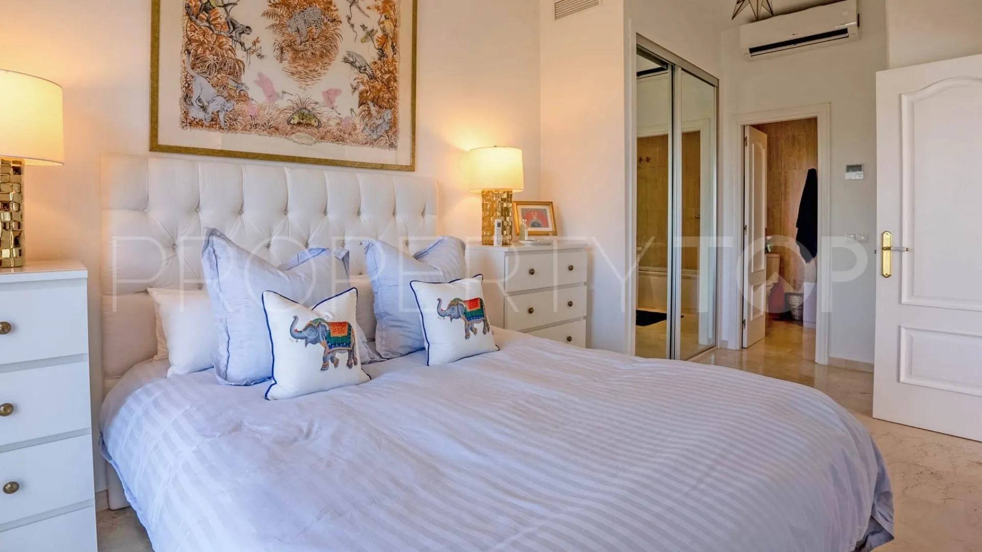 Atico duplex a la venta en Marbesa