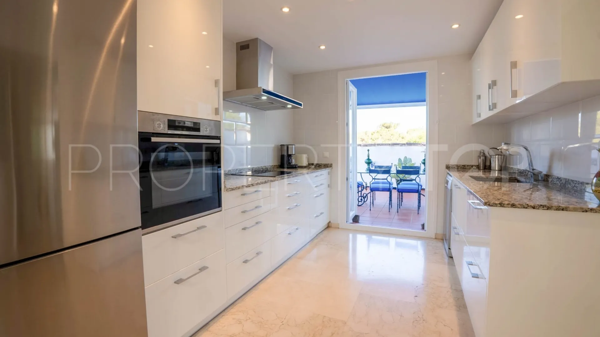 Atico duplex a la venta en Marbesa