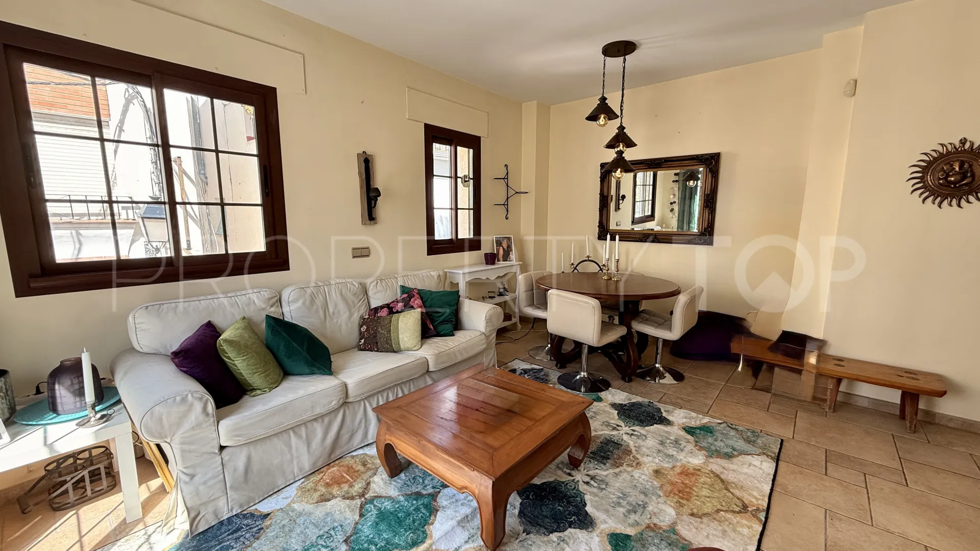 Apartment for sale in Marbella Centro with 2 bedrooms