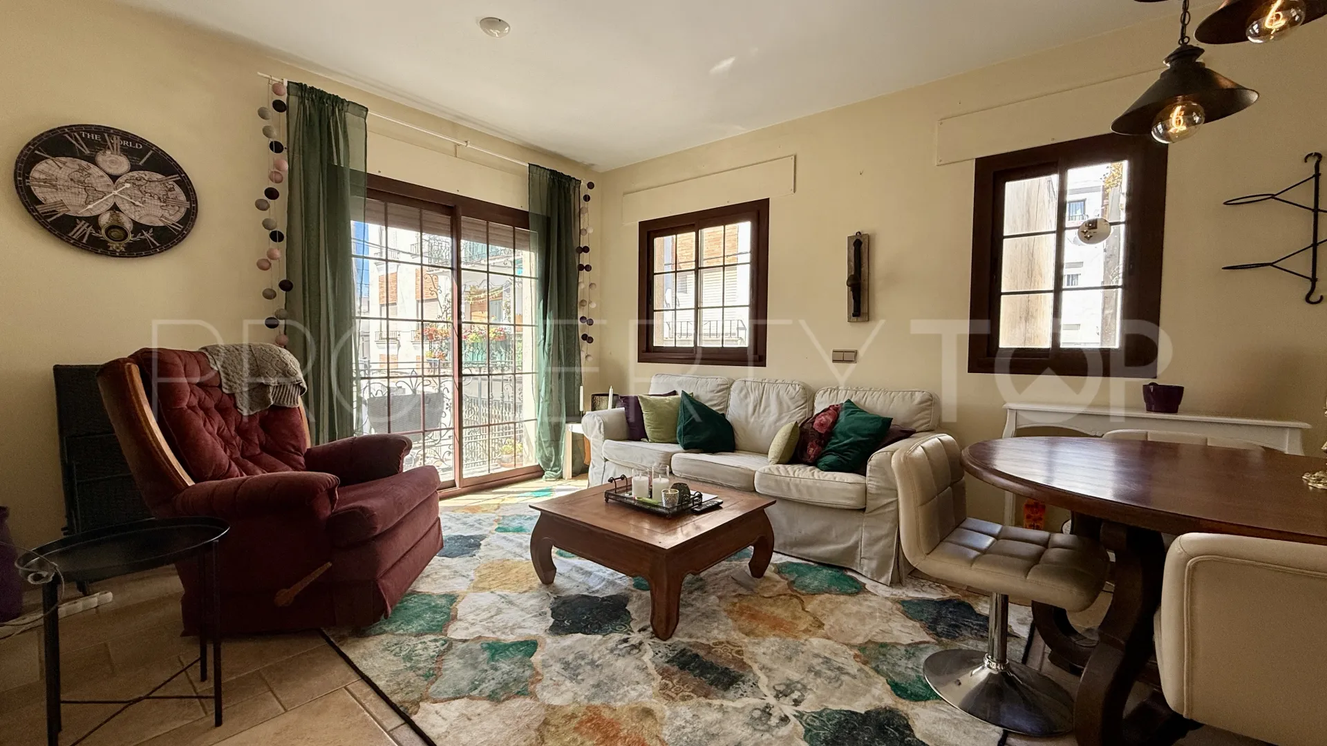 Apartment for sale in Marbella Centro with 2 bedrooms