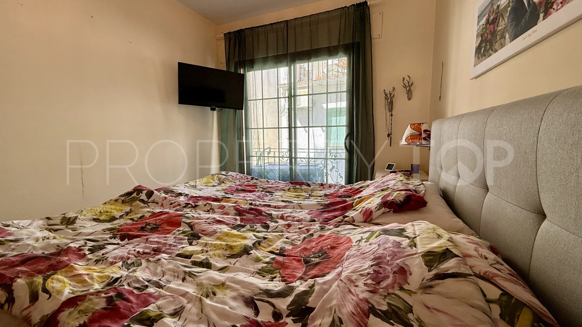 Apartment for sale in Marbella Centro with 2 bedrooms