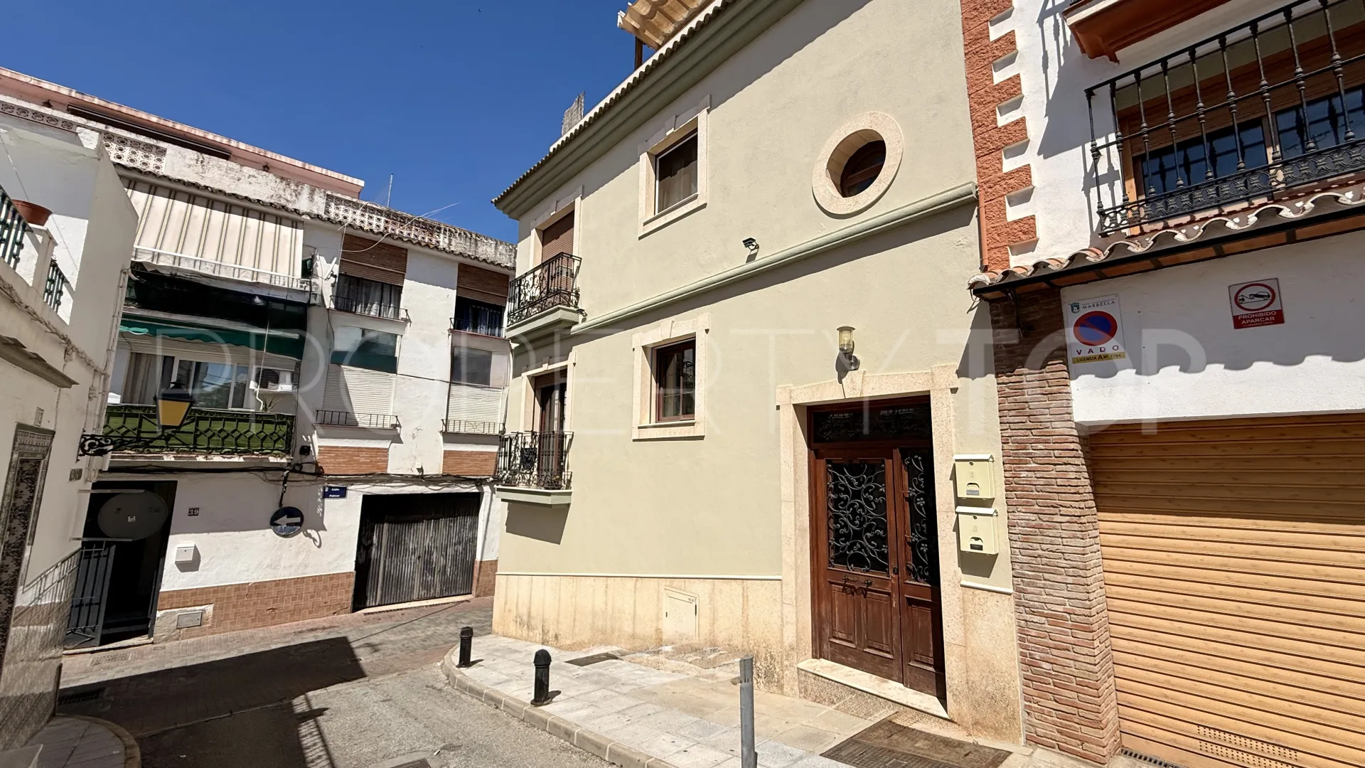 Apartment for sale in Marbella Centro with 2 bedrooms