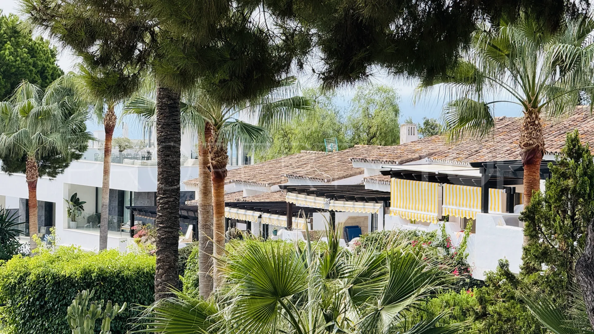 Apartment for sale in Marbella Golden Mile