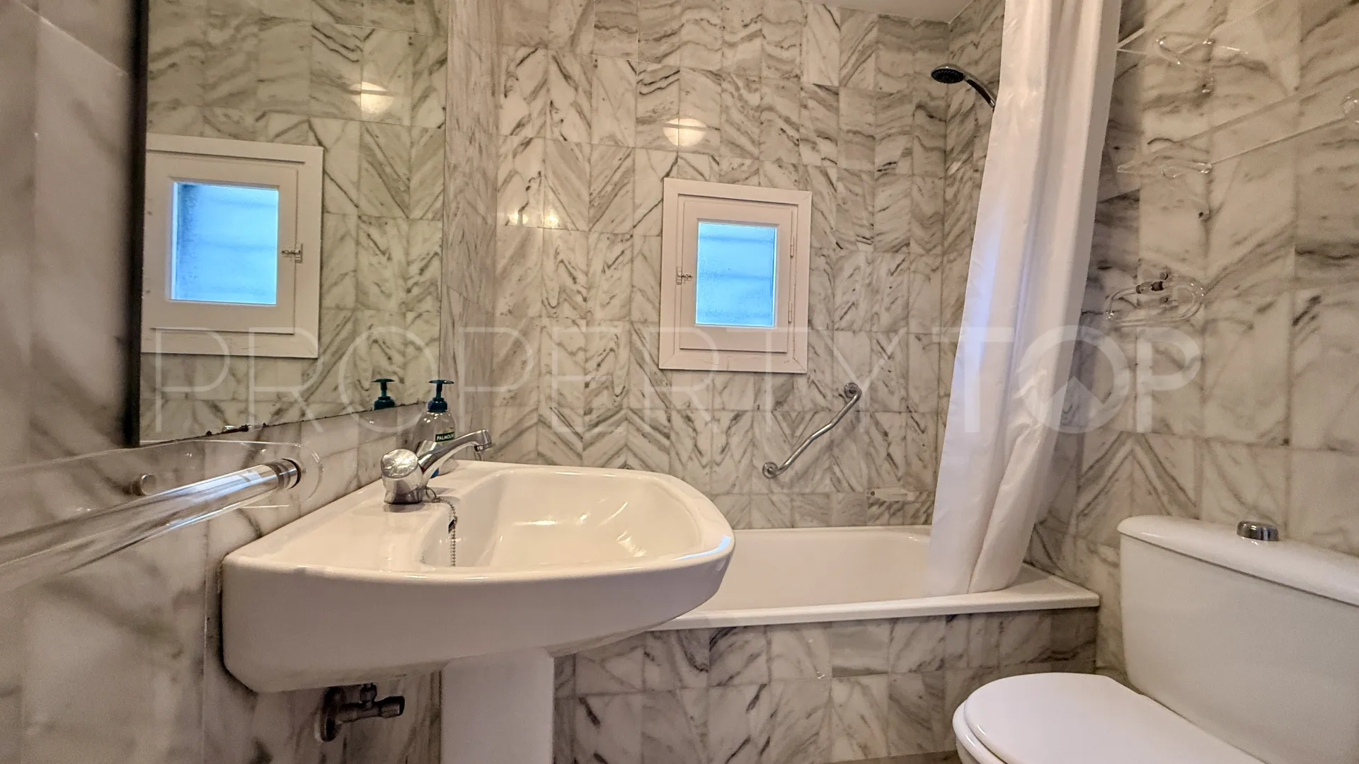 Apartment for sale in Marbella Golden Mile