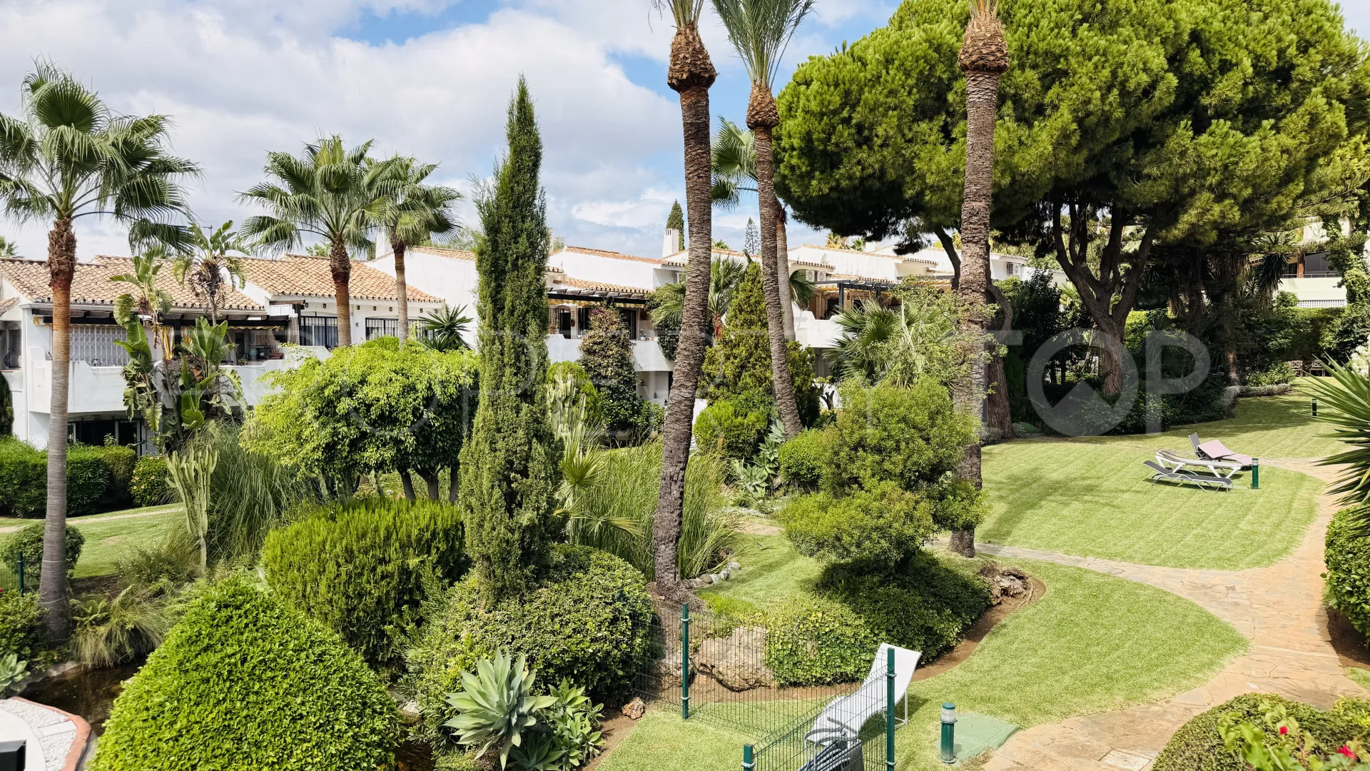 Apartment for sale in Marbella Golden Mile