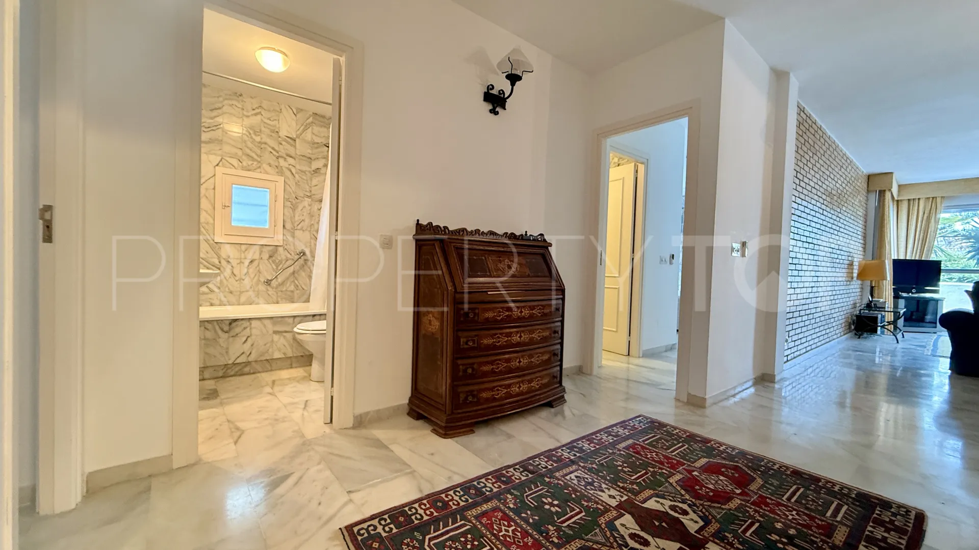 Apartment for sale in Marbella Golden Mile