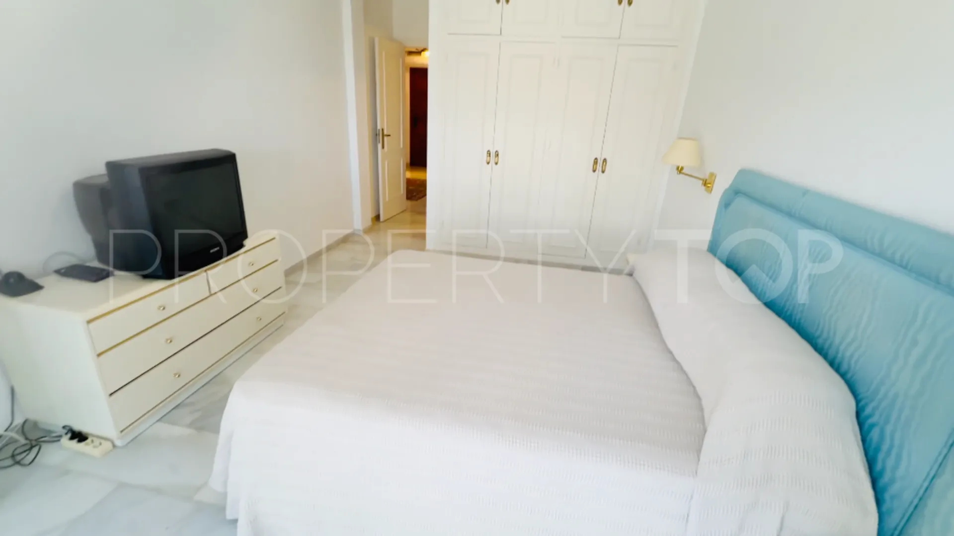 Apartment for sale in Marbella Golden Mile