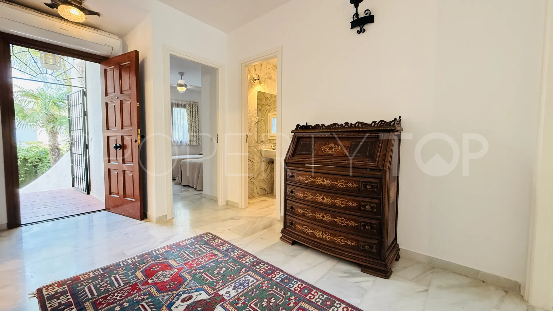 Apartment for sale in Marbella Golden Mile
