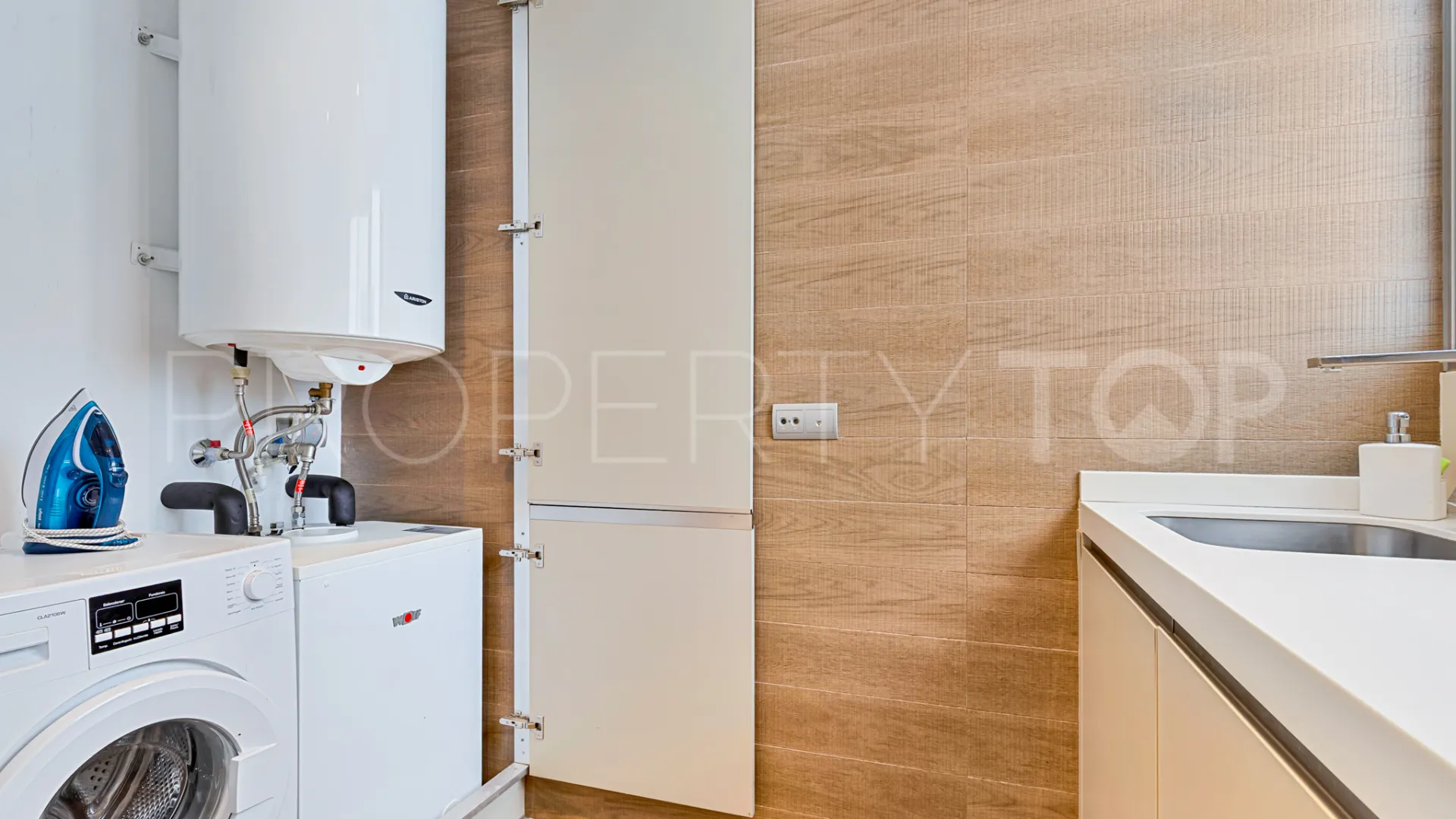 For sale apartment with 3 bedrooms in San Pedro Playa