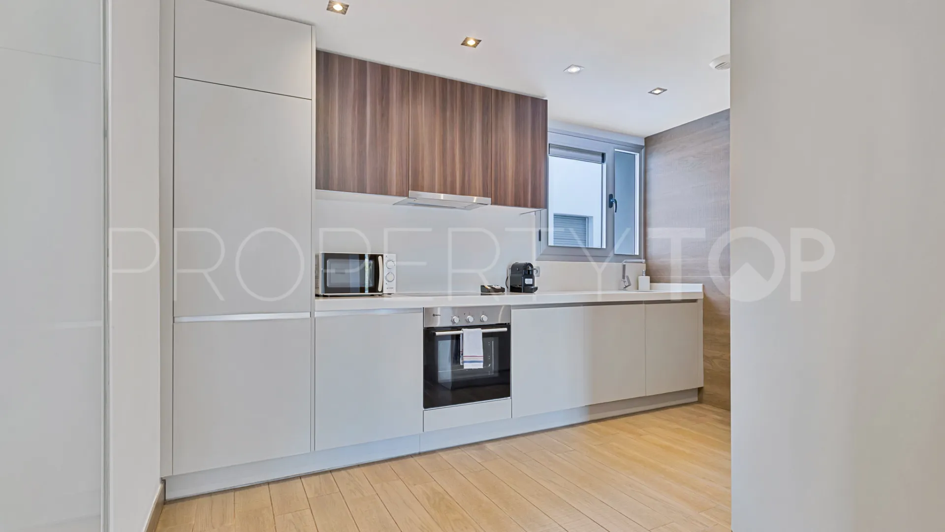 For sale 3 bedrooms apartment in San Pedro Playa