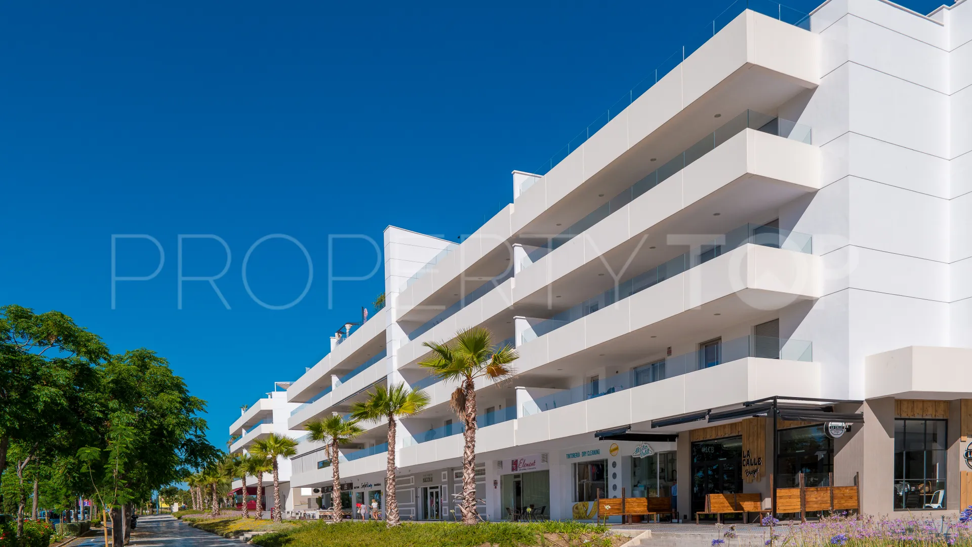 For sale 3 bedrooms apartment in San Pedro Playa