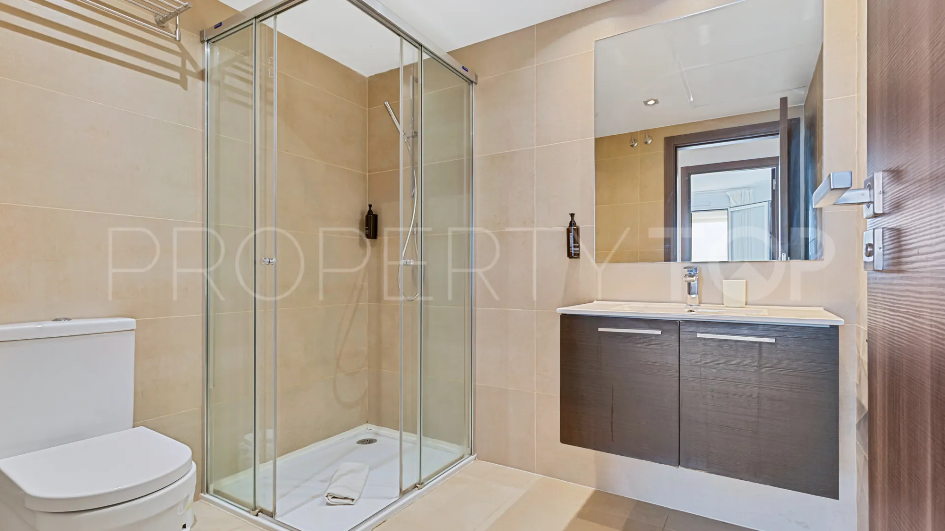 For sale 3 bedrooms apartment in San Pedro Playa