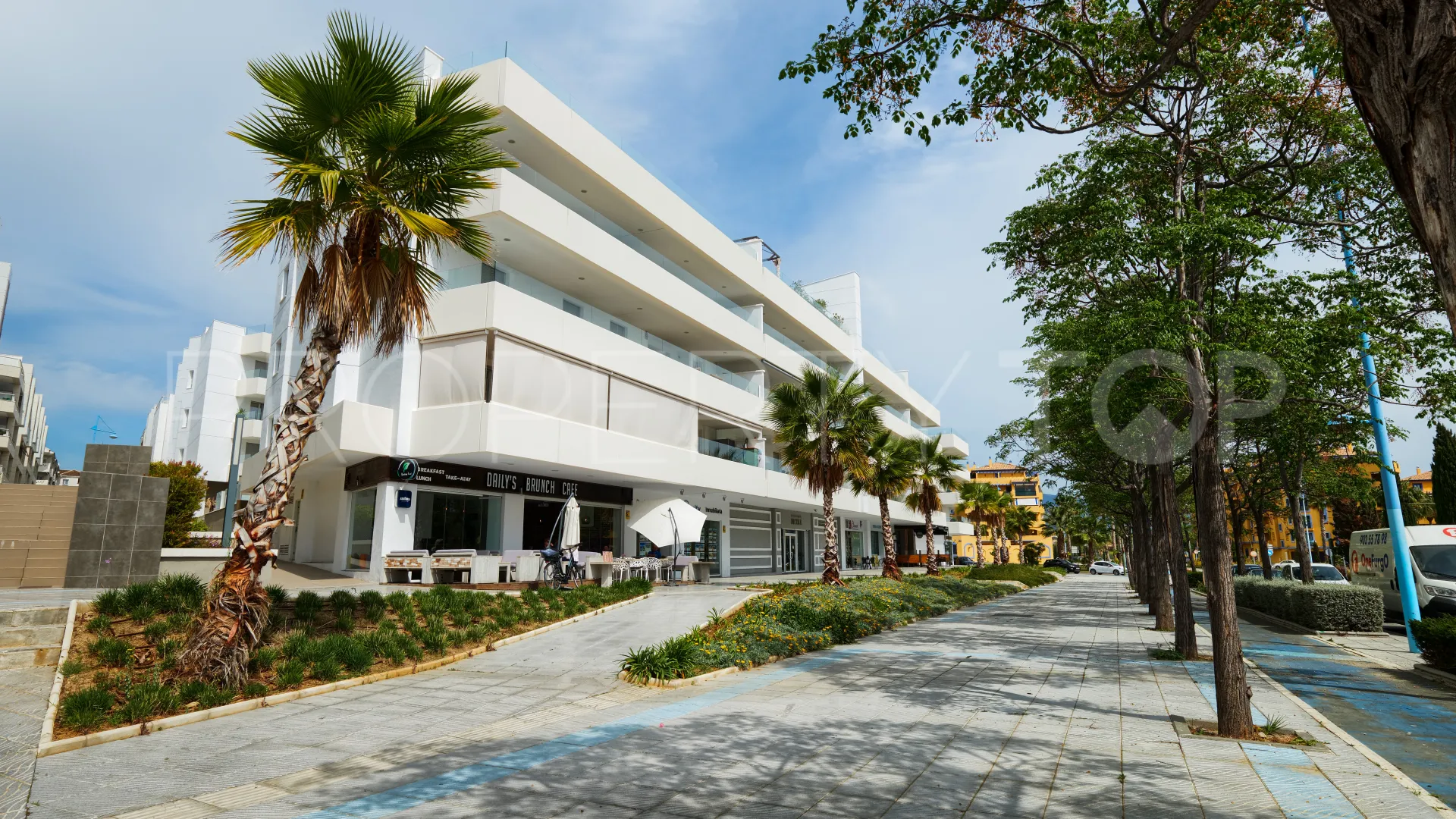 For sale 3 bedrooms apartment in San Pedro Playa