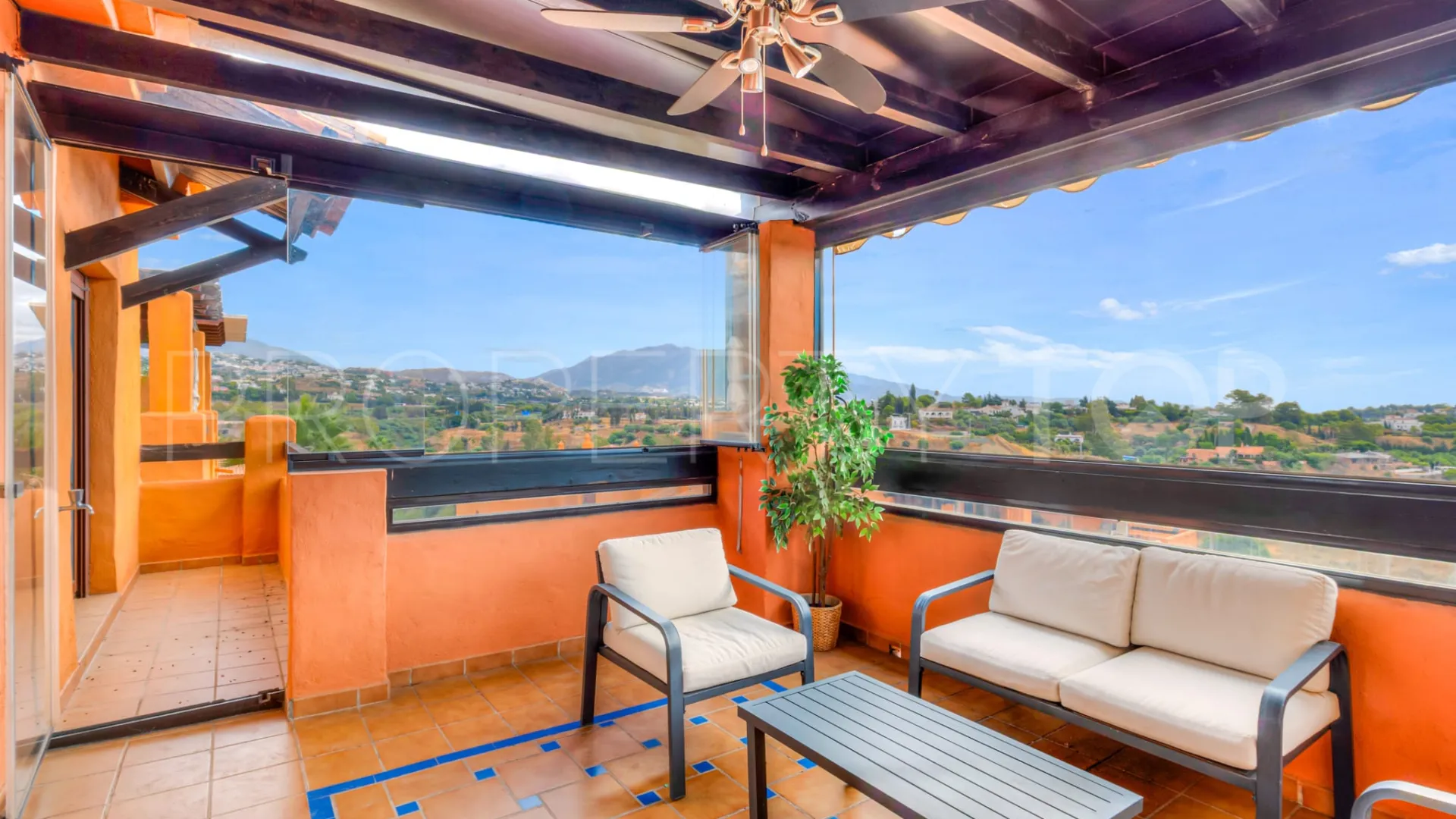 Gazules del Sol apartment for sale