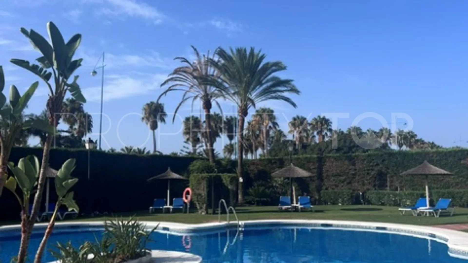 For sale 2 bedrooms ground floor apartment in San Pedro Playa