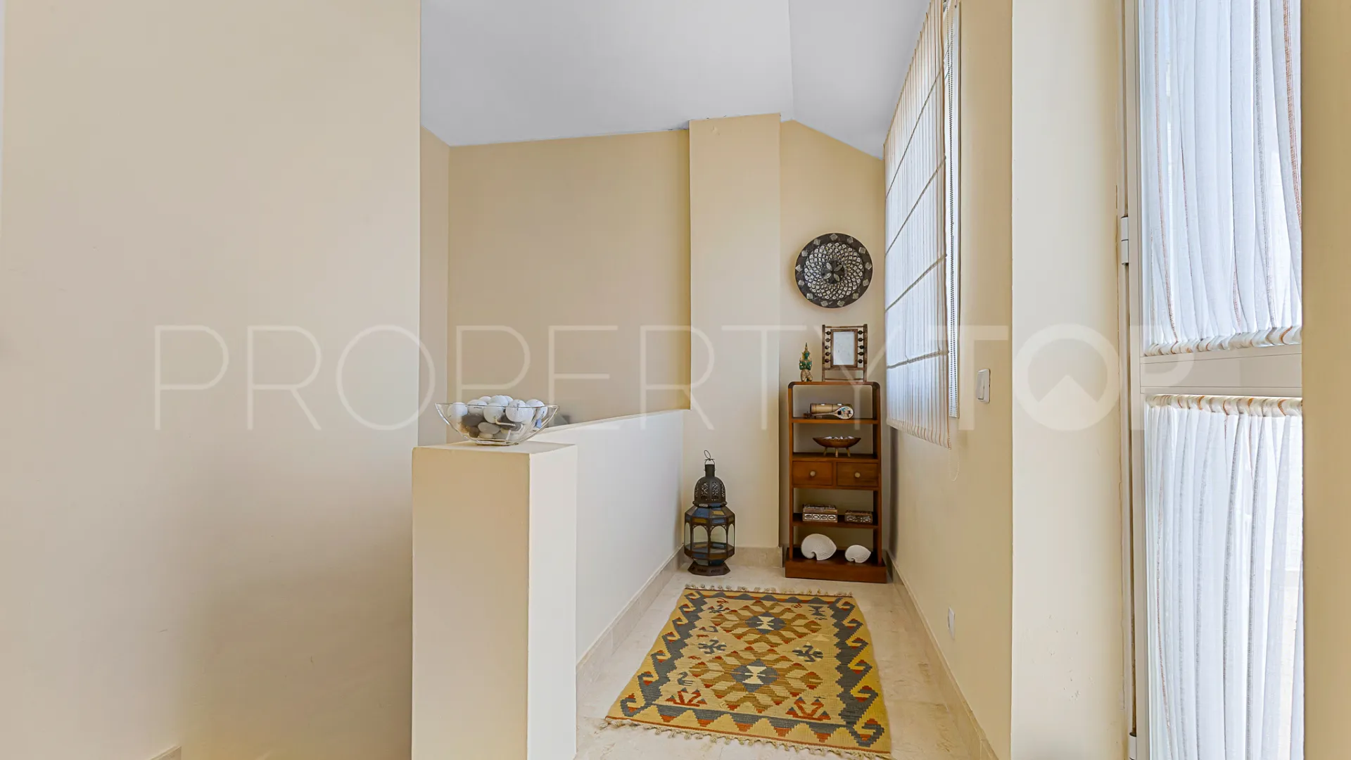 For sale penthouse in Bel Air