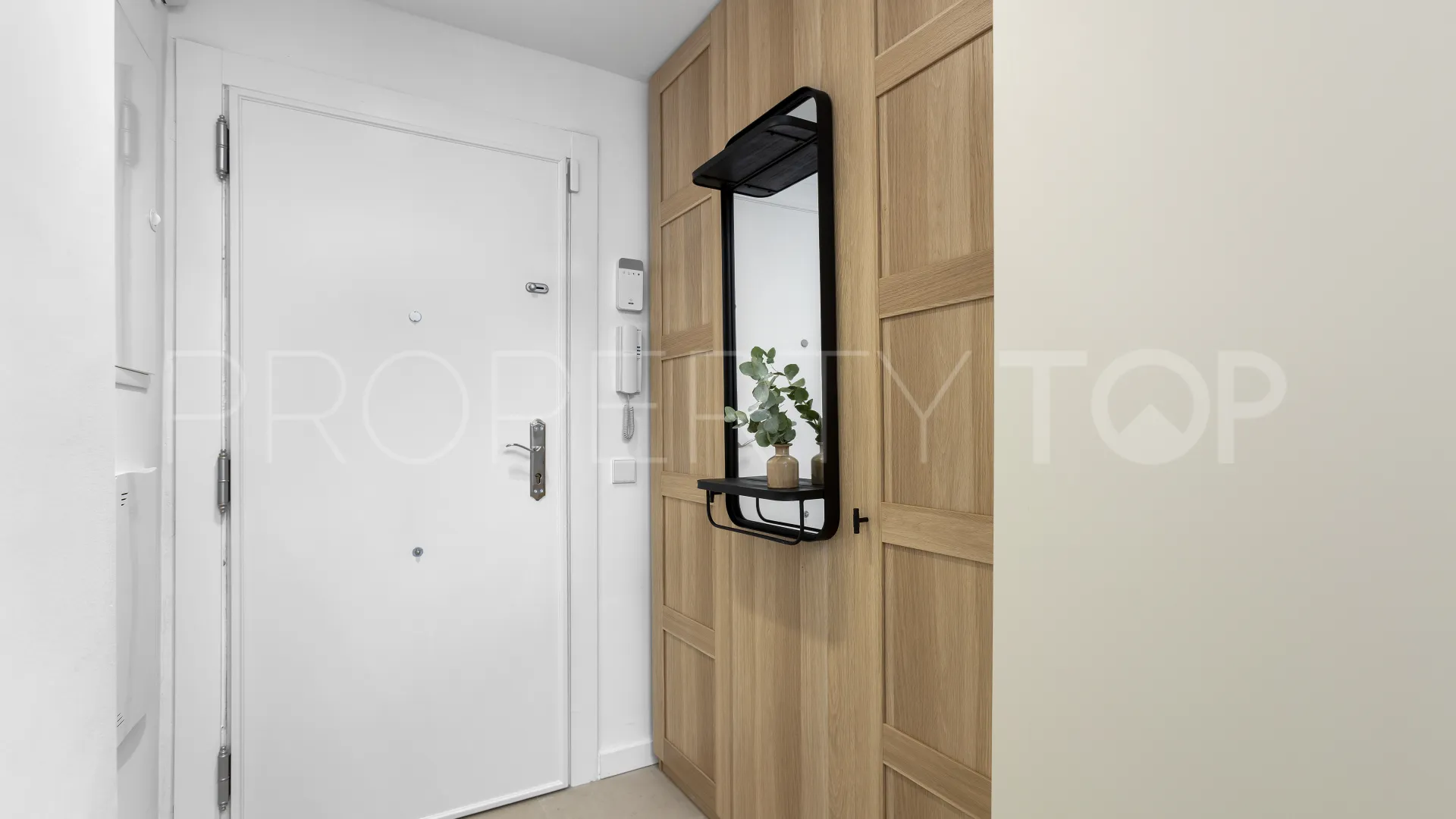 Ground floor apartment in Las Arenas for sale