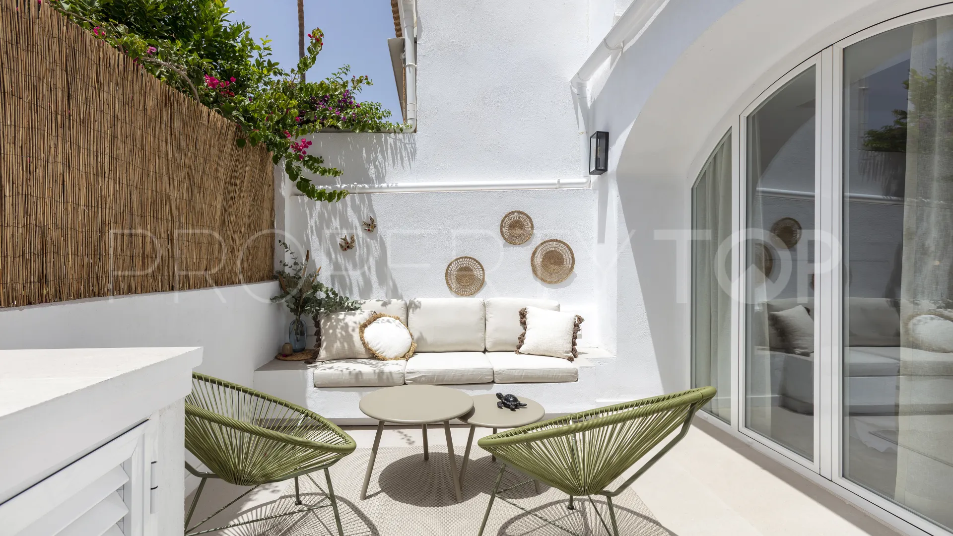 Ground floor apartment in Las Arenas for sale