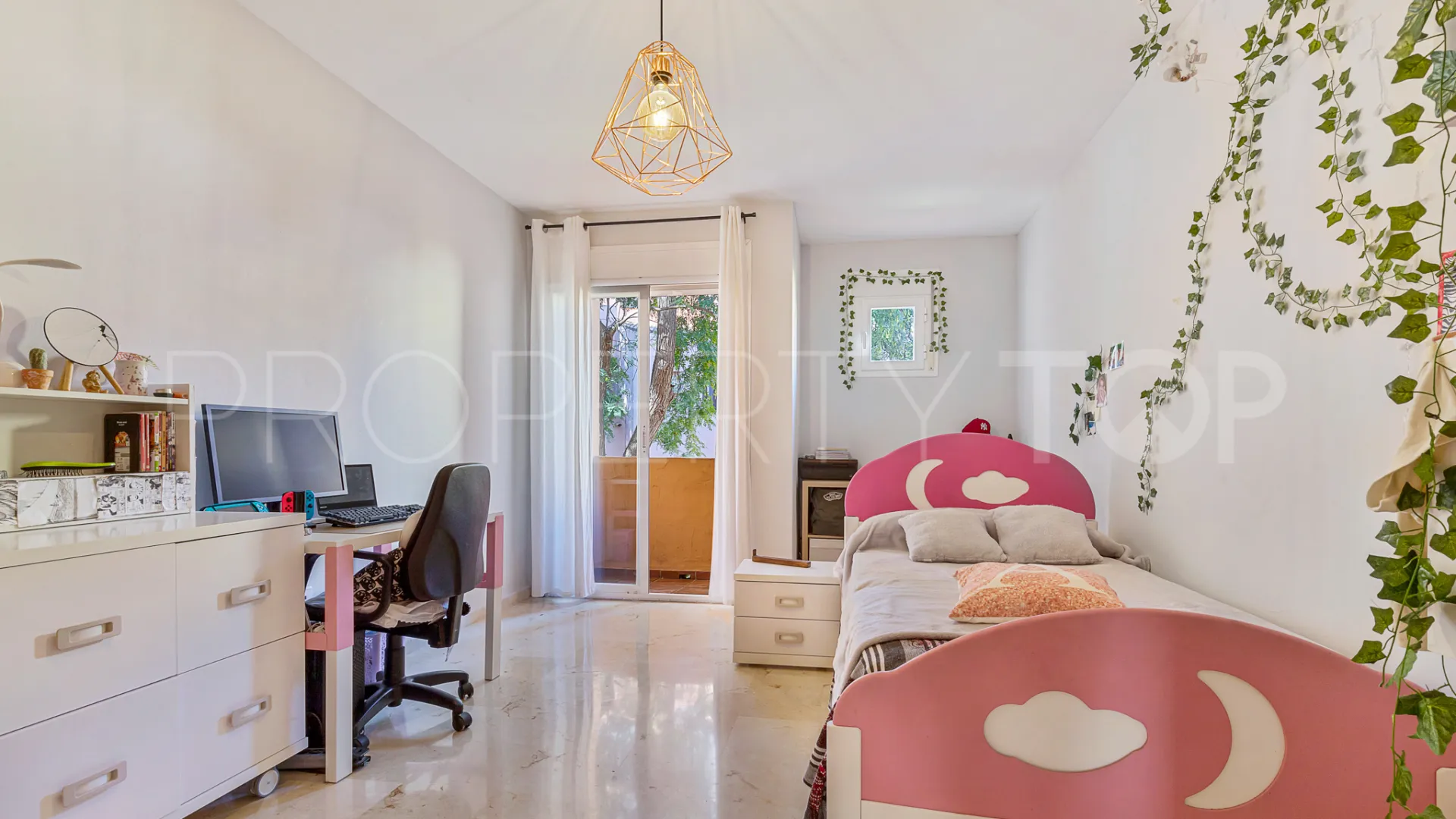 3 bedrooms Guadalmina Alta penthouse for sale