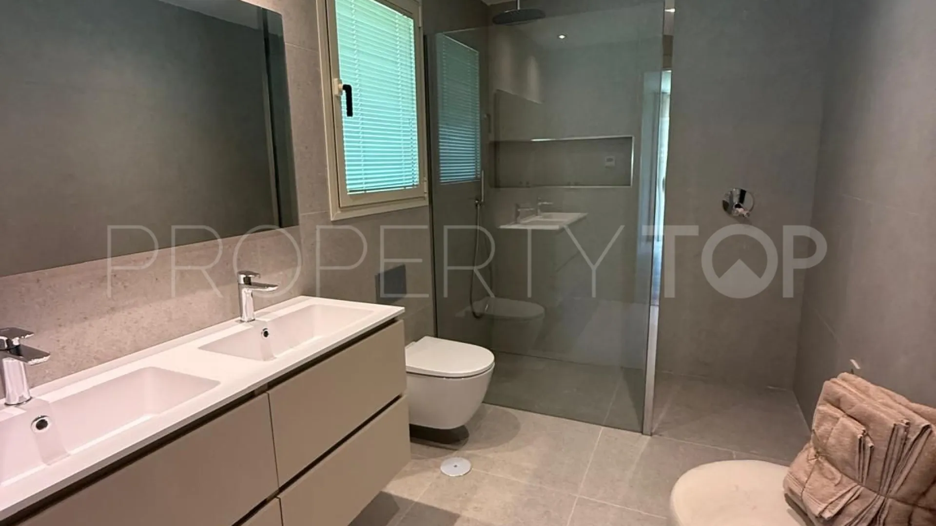 Guadalmina Alta, villa con 4 dormitorios a la venta