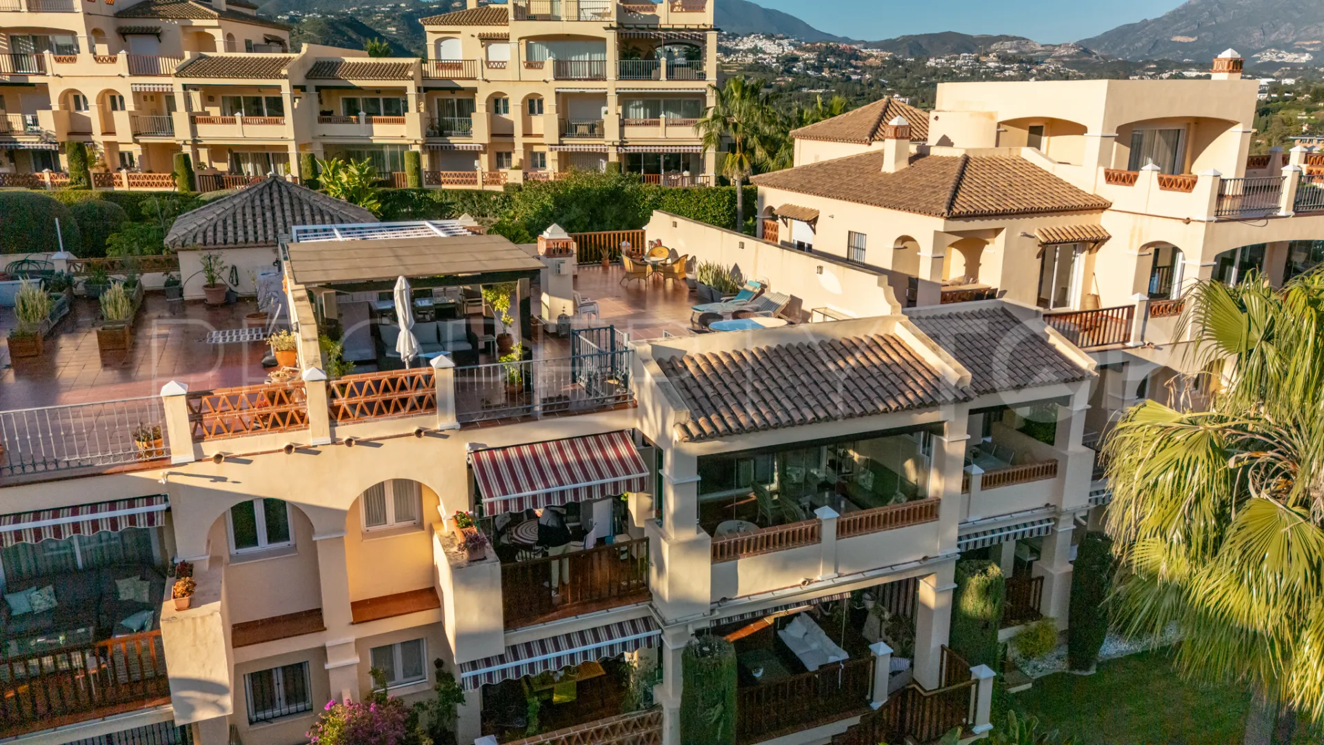 Se vende atico duplex en Atalaya de 2 dormitorios
