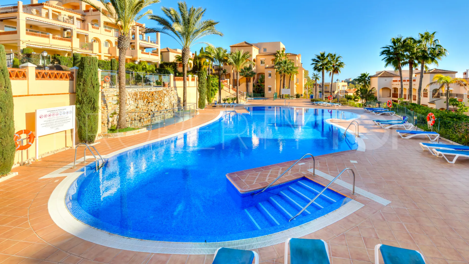 Se vende atico duplex en Atalaya de 2 dormitorios