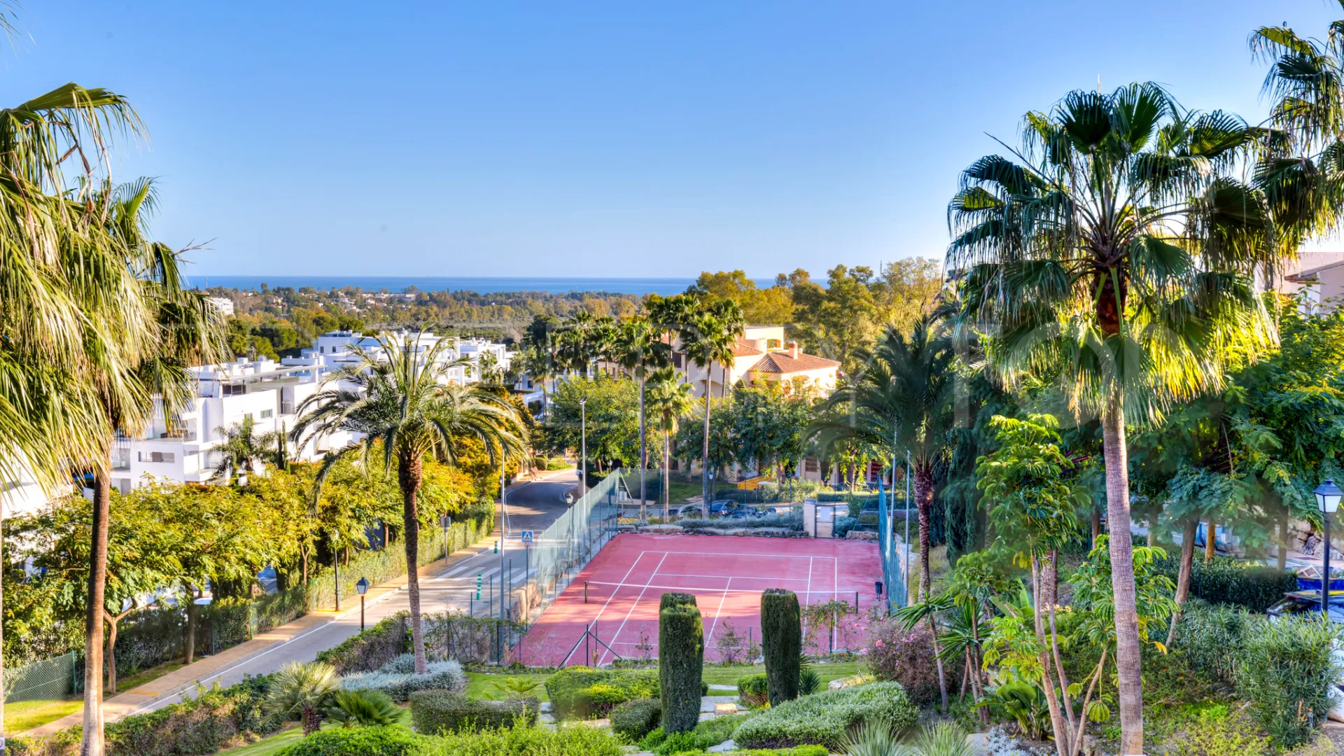Se vende atico duplex en Atalaya de 2 dormitorios