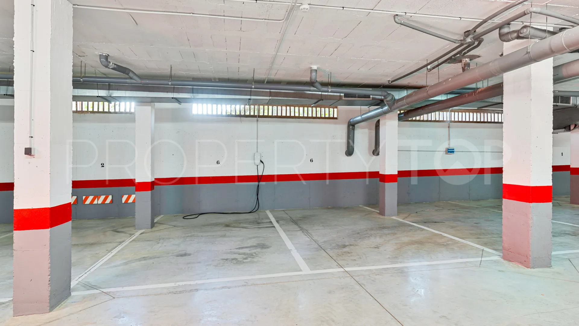 Se vende atico duplex en Atalaya de 2 dormitorios