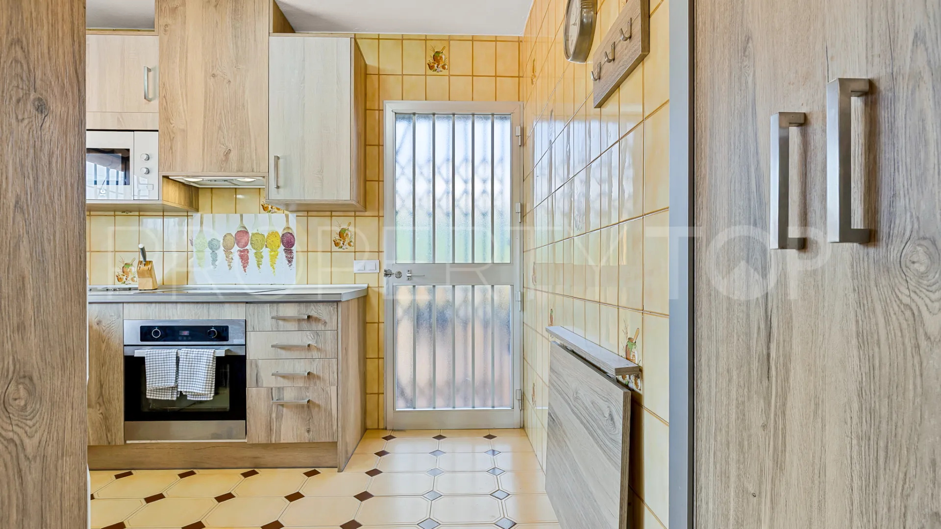 San Pedro de Alcantara, villa con 6 dormitorios en venta