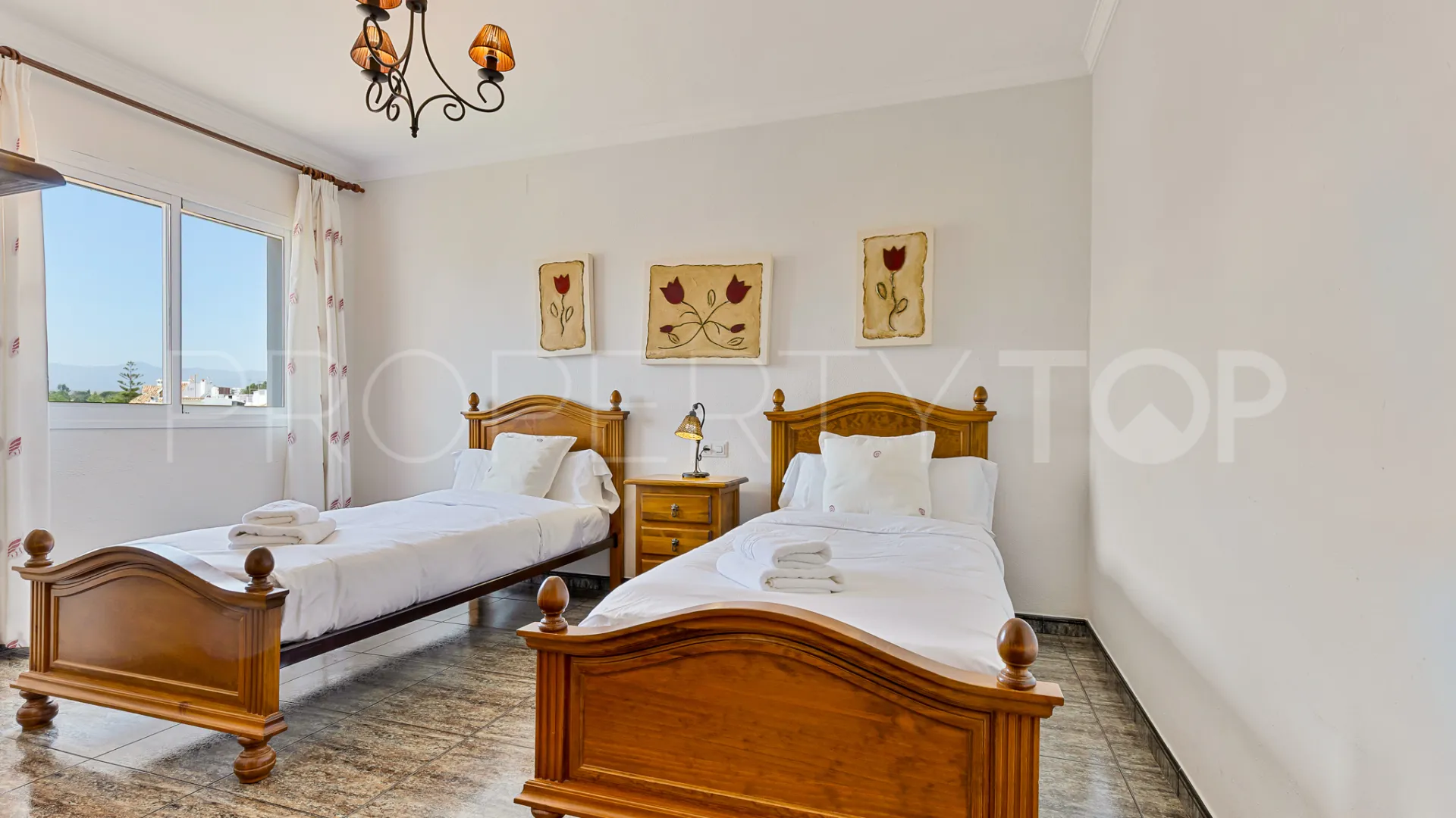 San Pedro de Alcantara, villa con 6 dormitorios en venta