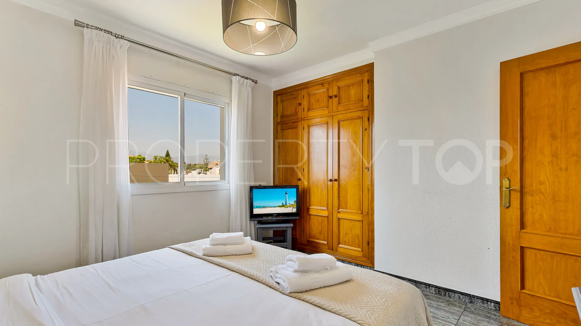 San Pedro de Alcantara, villa con 6 dormitorios en venta