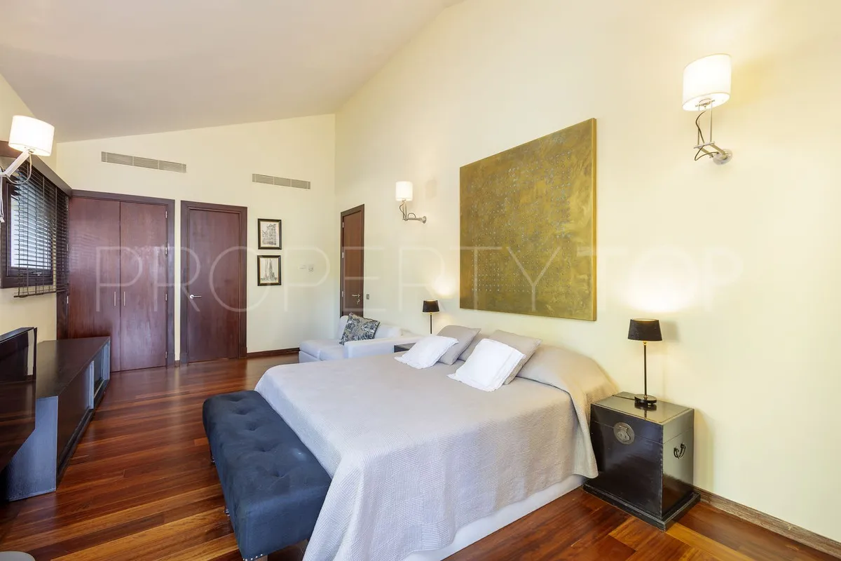 Se vende villa en La Zagaleta con 8 dormitorios