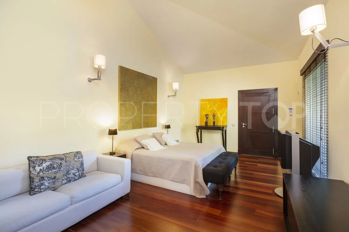 Se vende villa en La Zagaleta con 8 dormitorios