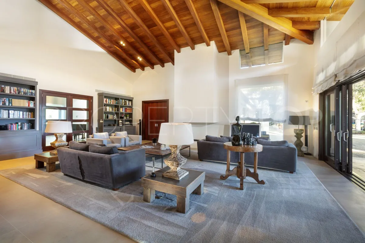 Se vende villa en La Zagaleta con 8 dormitorios