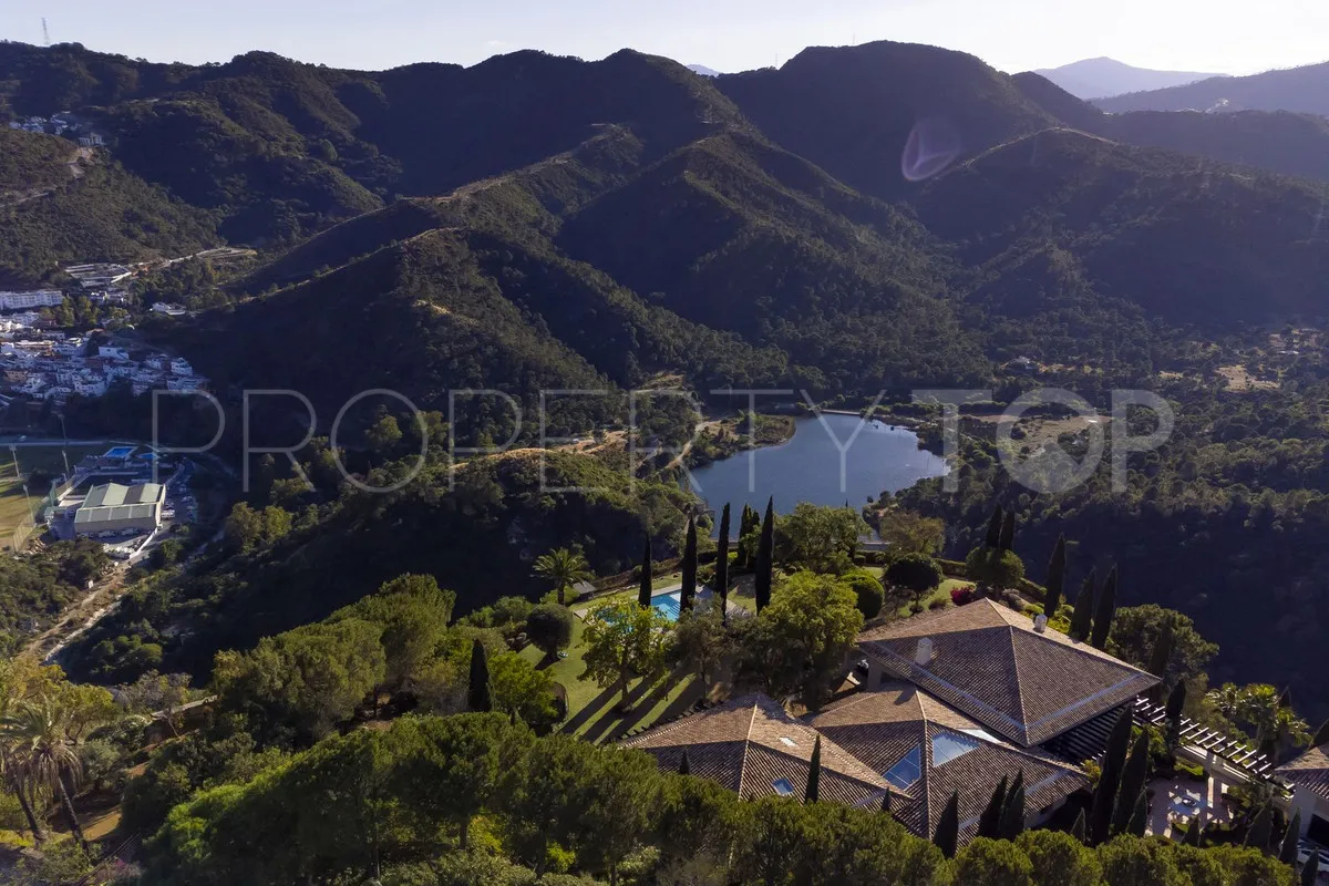 Se vende villa en La Zagaleta con 8 dormitorios