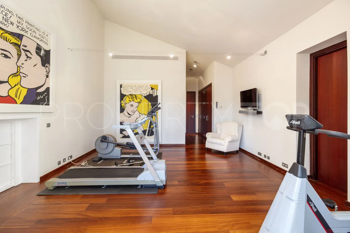 Se vende villa en La Zagaleta con 8 dormitorios