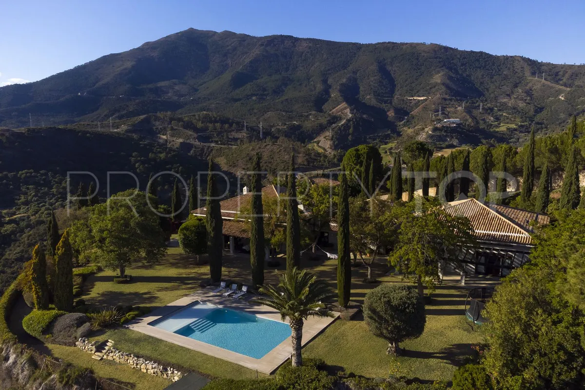 Se vende villa en La Zagaleta con 8 dormitorios