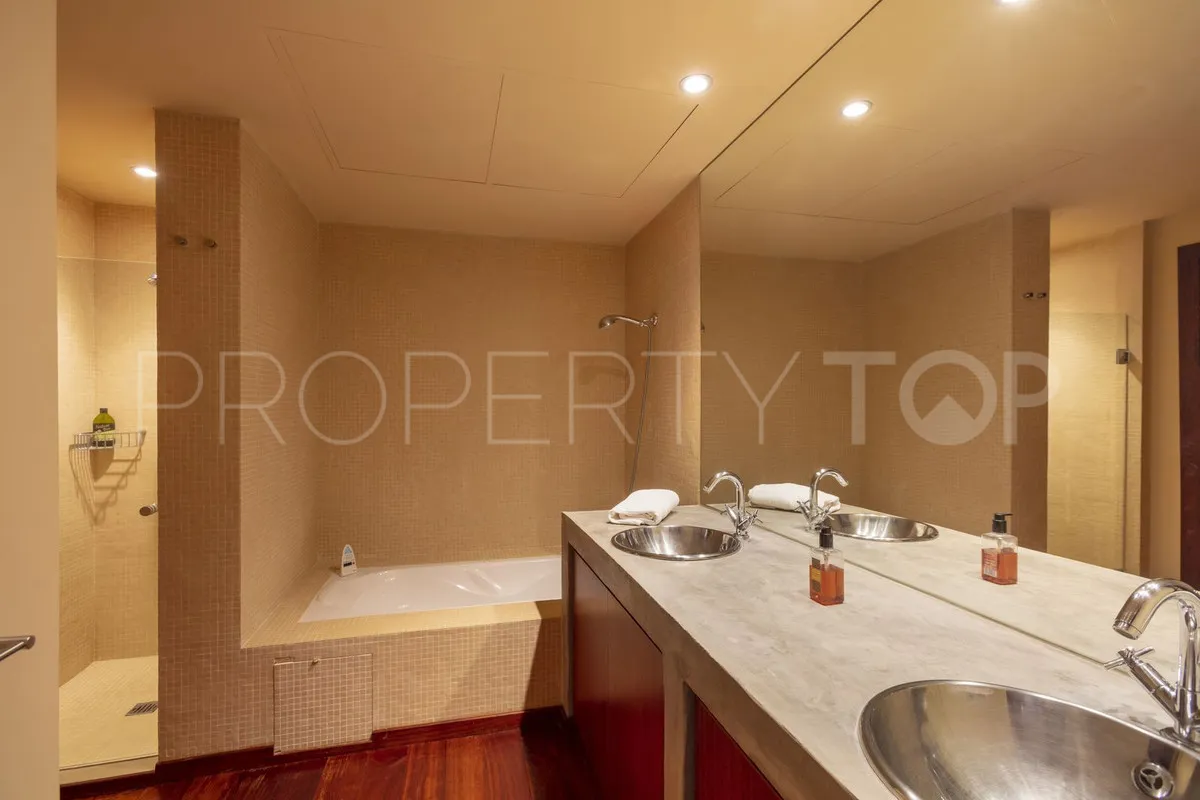 Se vende villa en La Zagaleta con 8 dormitorios