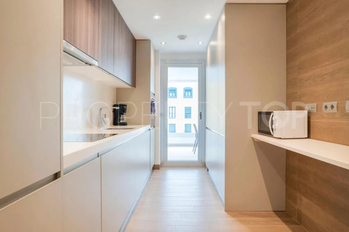 Comprar apartamento en San Pedro de Alcantara con 3 dormitorios