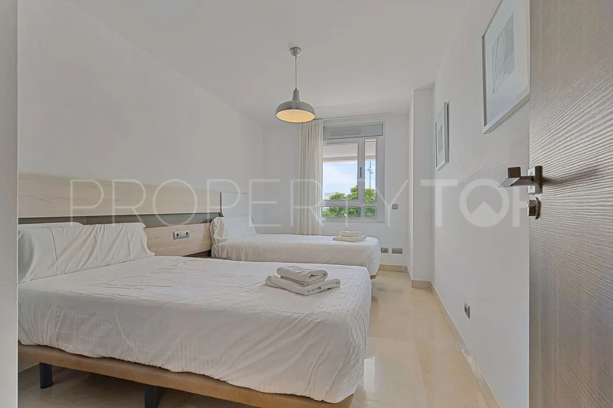 Apartamento con 3 dormitorios a la venta en San Pedro de Alcantara