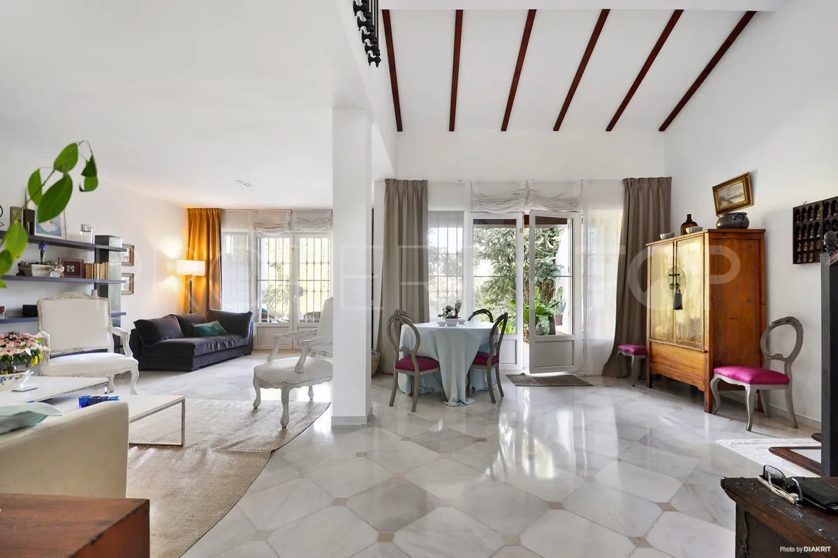 Villa con 3 dormitorios en venta en Guadalmina Alta