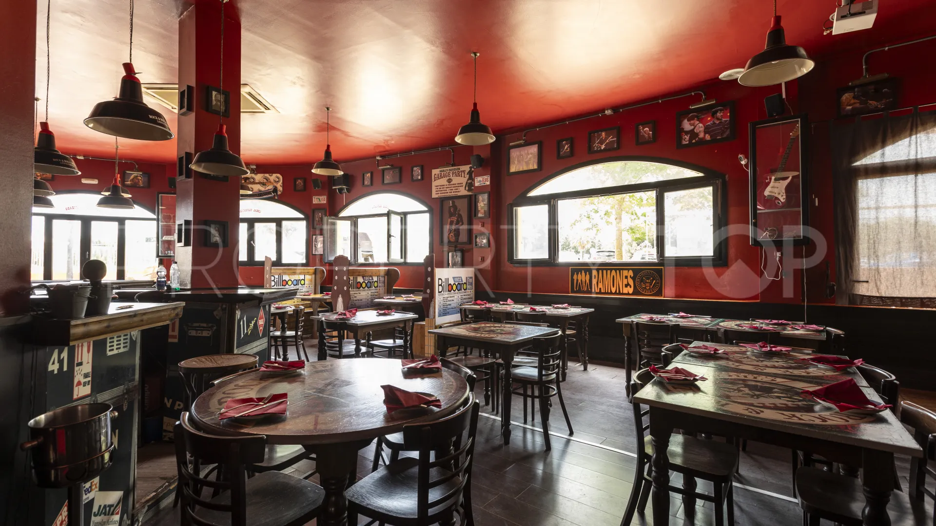 Se vende restaurante en Novo Sancti Petri