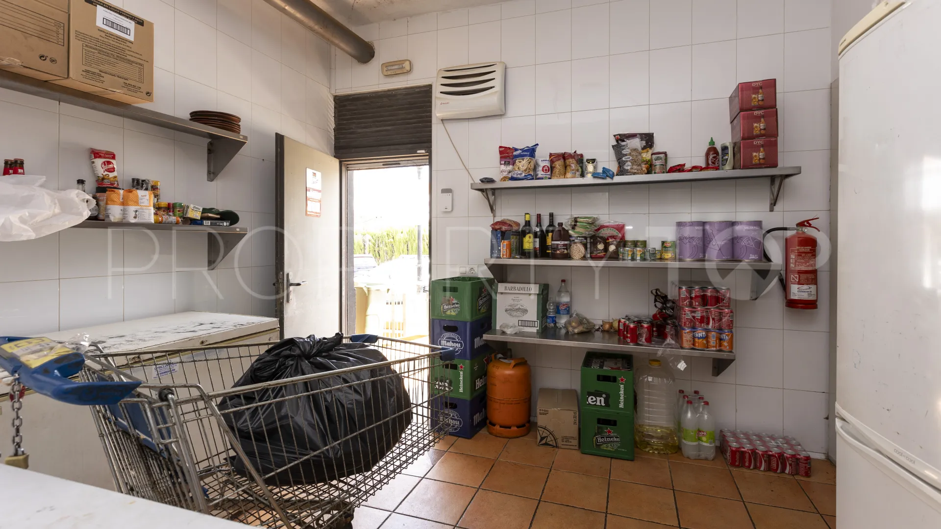 Se vende restaurante en Novo Sancti Petri