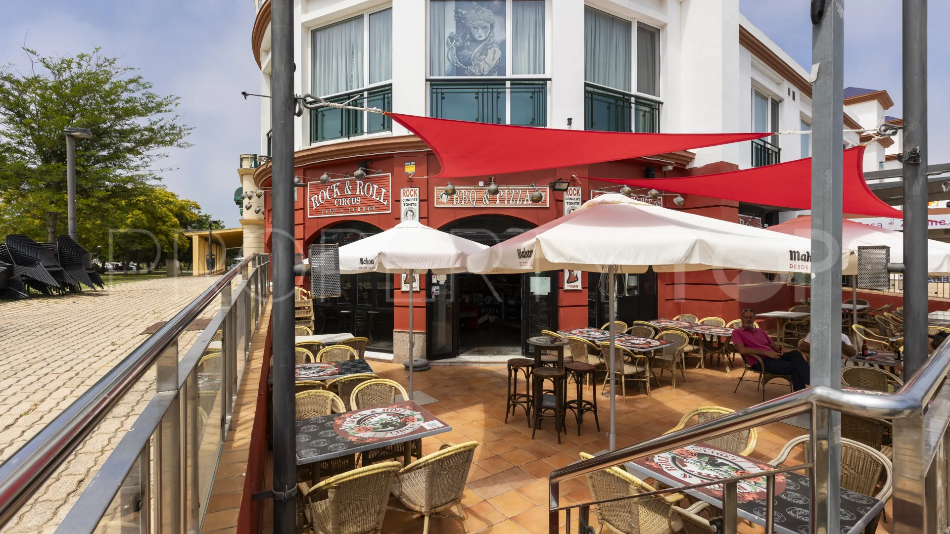 Se vende restaurante en Novo Sancti Petri