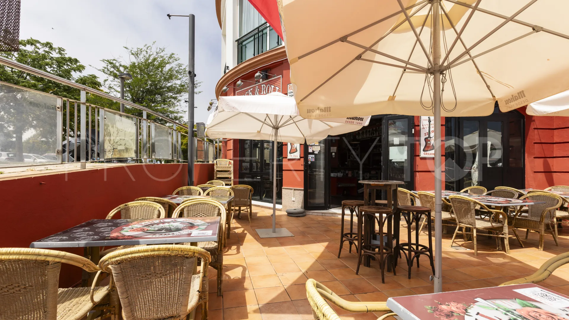 Se vende restaurante en Novo Sancti Petri