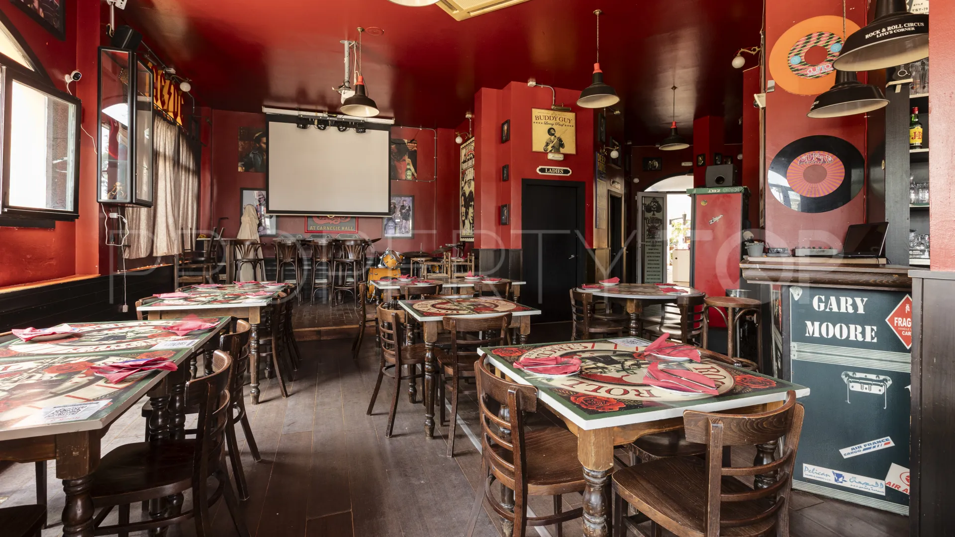 Se vende restaurante en Novo Sancti Petri