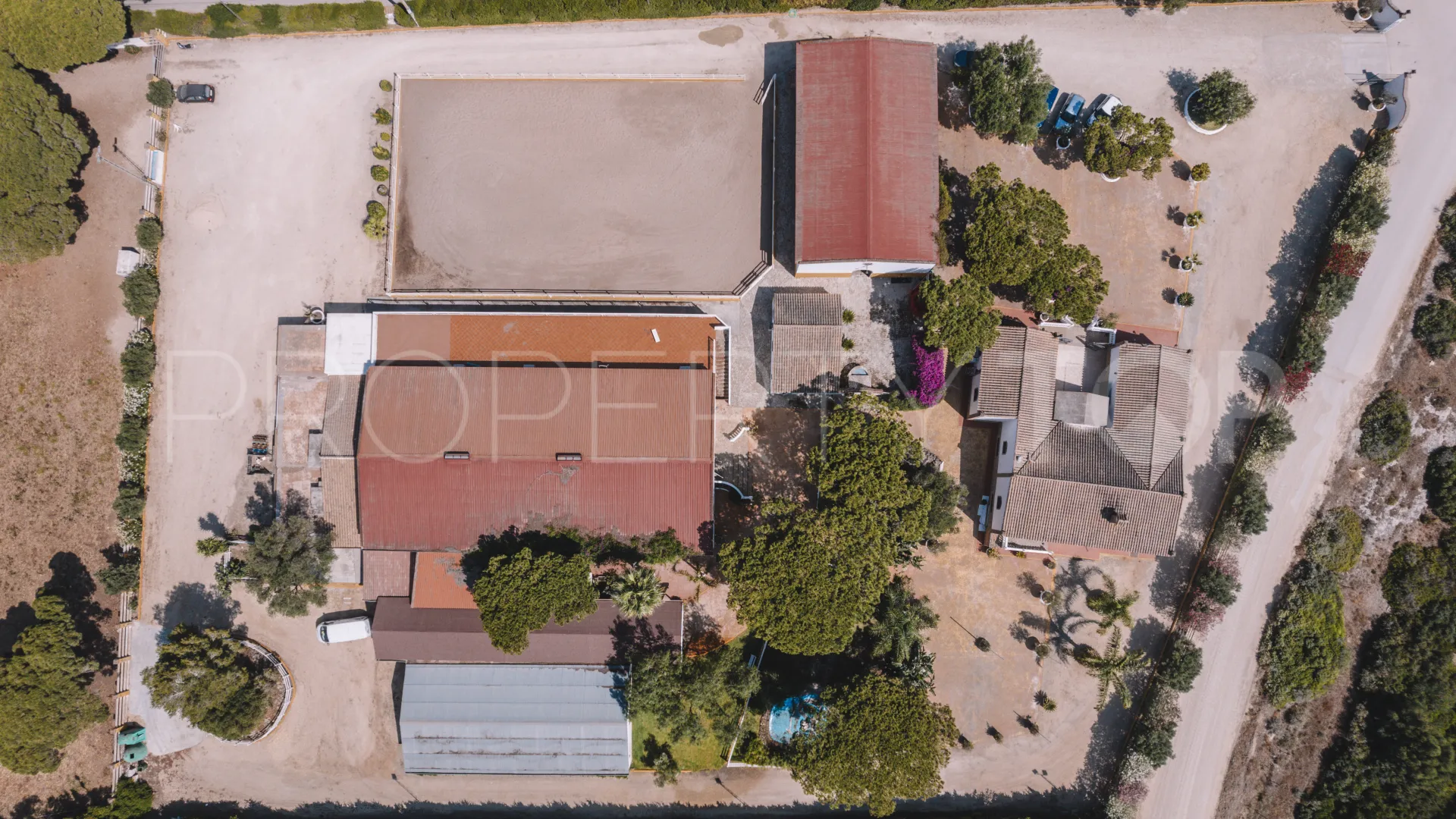 Finca de 4 dormitorios a la venta en Las Lagunas - Campano