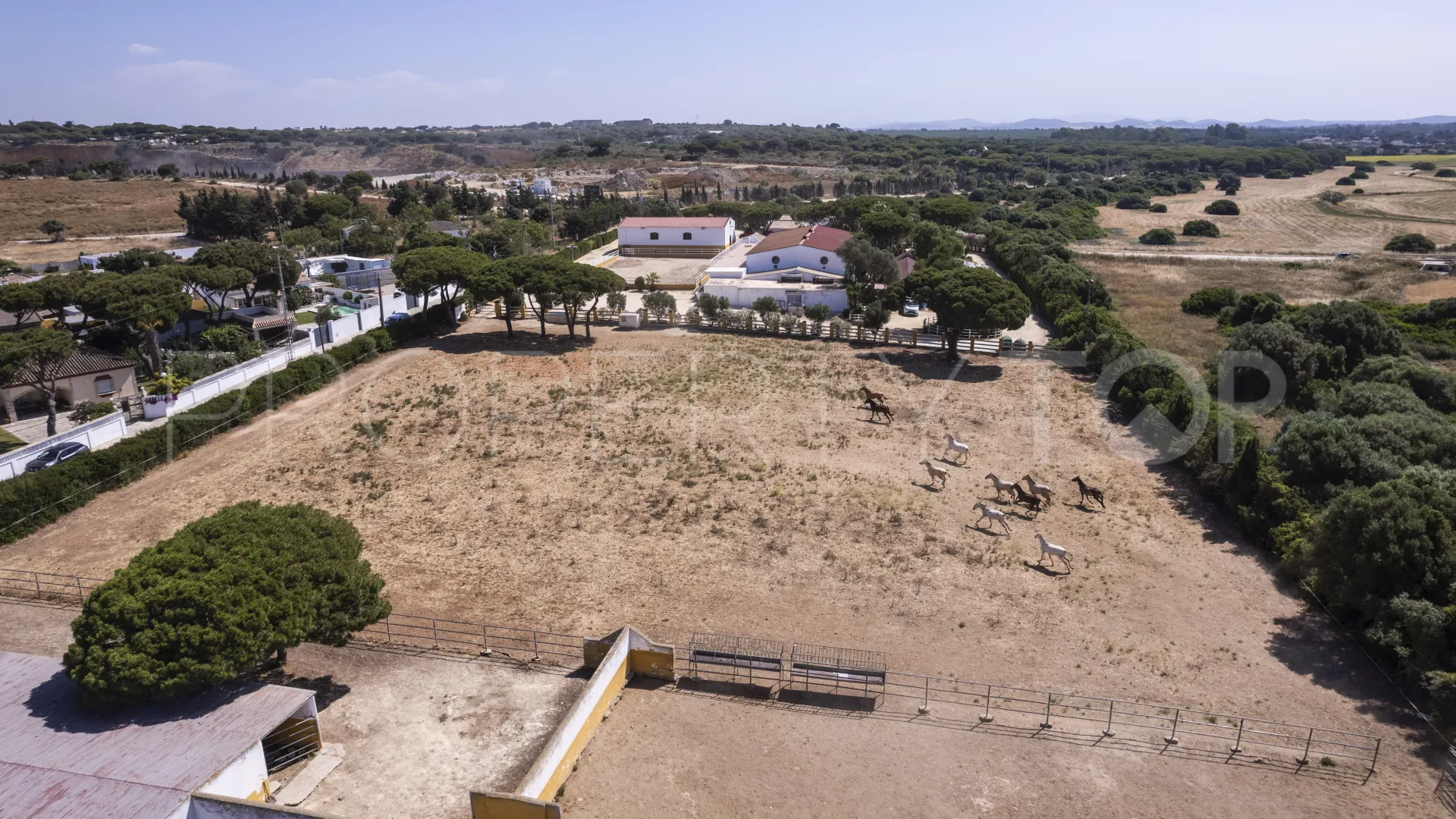 Finca de 4 dormitorios a la venta en Las Lagunas - Campano
