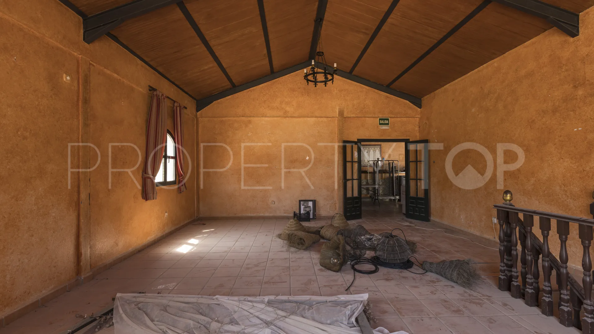 Finca de 4 dormitorios a la venta en Las Lagunas - Campano