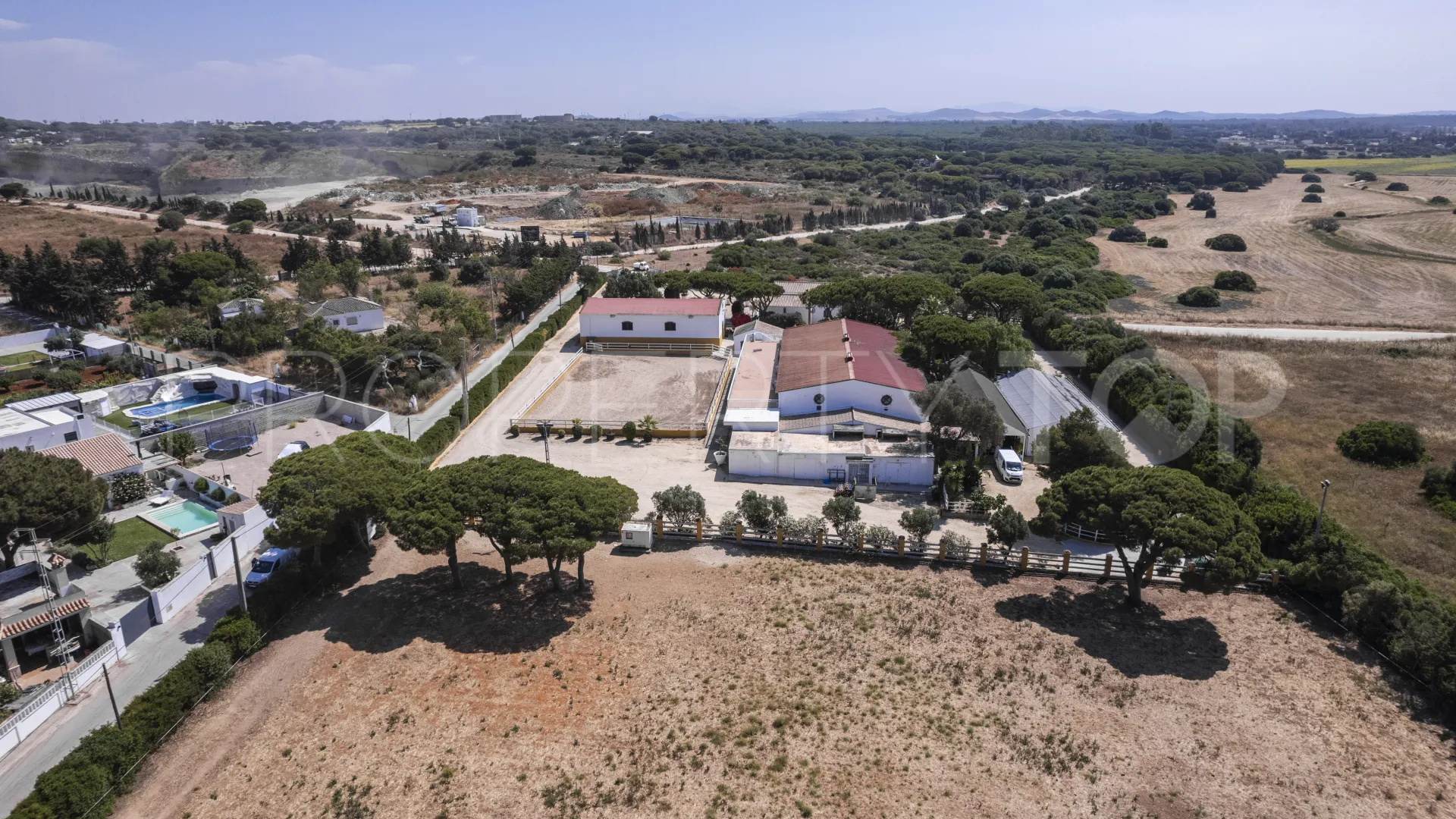 Finca de 4 dormitorios a la venta en Las Lagunas - Campano